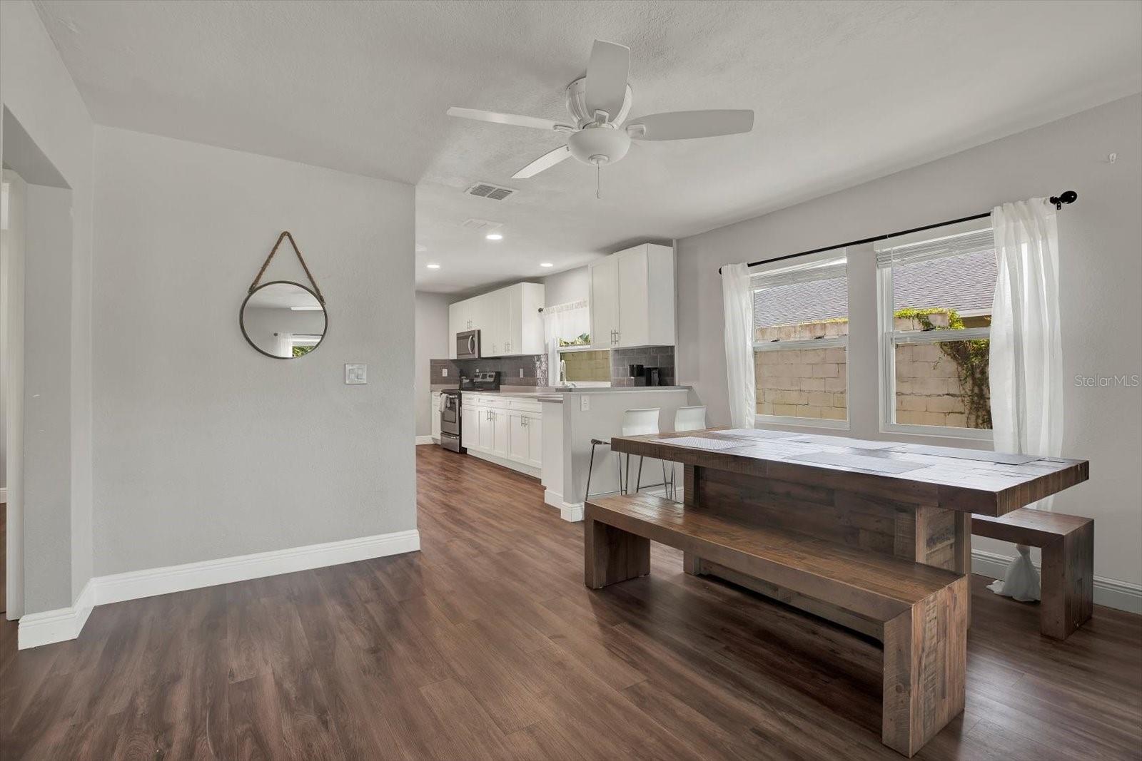 2107 W CARMEN ST, TAMPA, FL, 33606