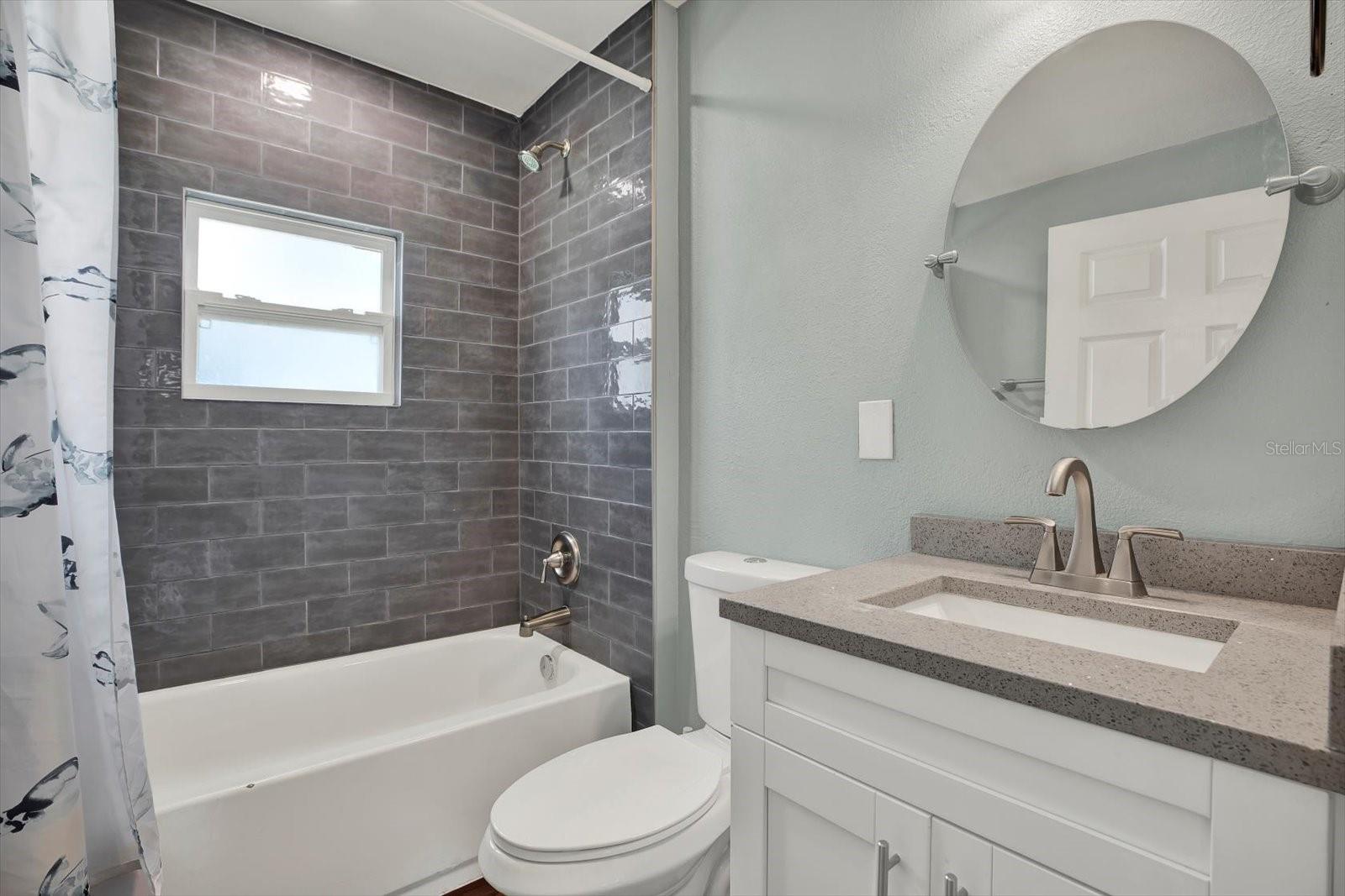 2107 W CARMEN ST, TAMPA, FL, 33606