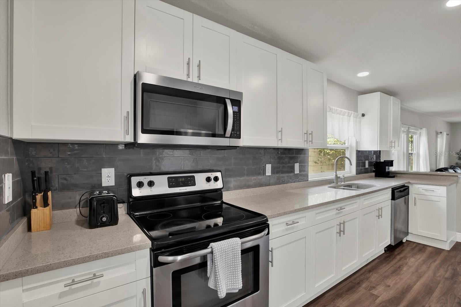 2107 W CARMEN ST, TAMPA, FL, 33606