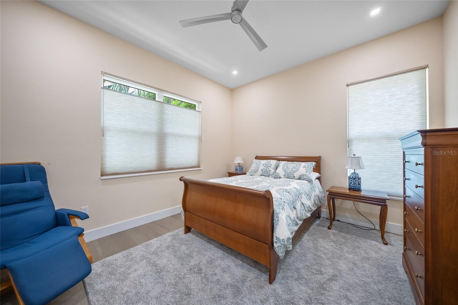 924 INDIAN BEACH DR, SARASOTA, FL, 34234