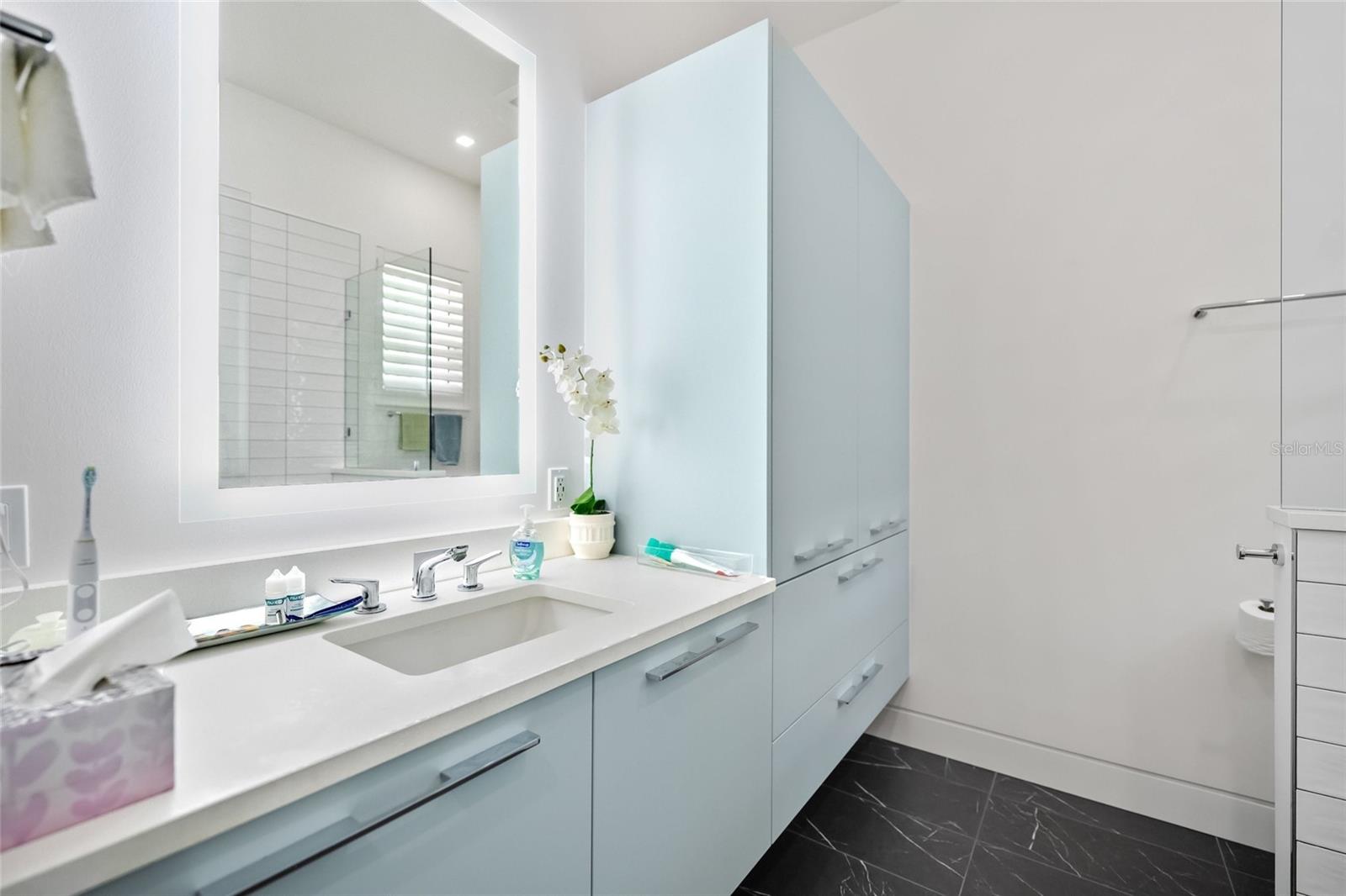 924 INDIAN BEACH DR, SARASOTA, FL, 34234