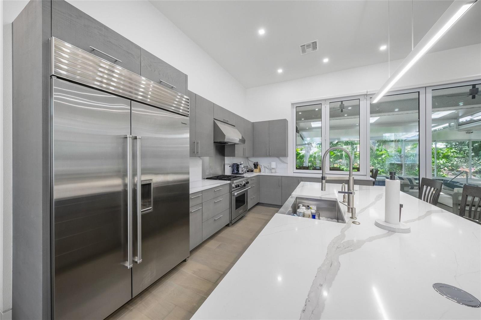 924 INDIAN BEACH DR, SARASOTA, FL, 34234