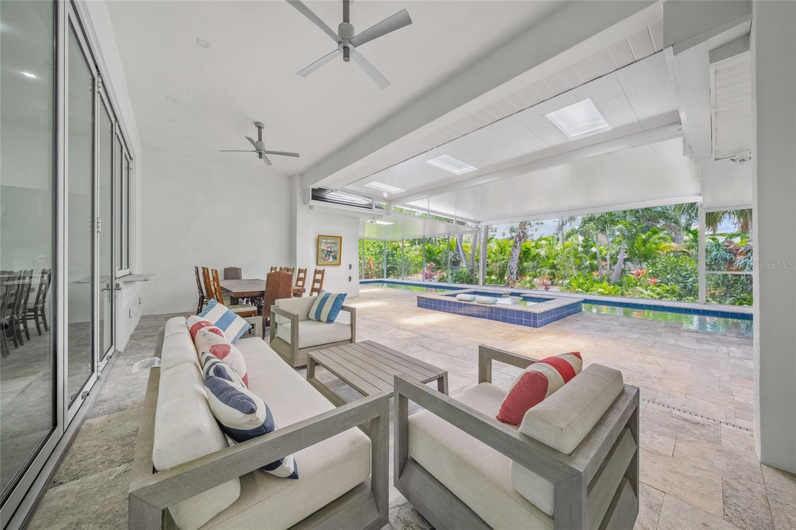 924 INDIAN BEACH DR, SARASOTA, FL, 34234