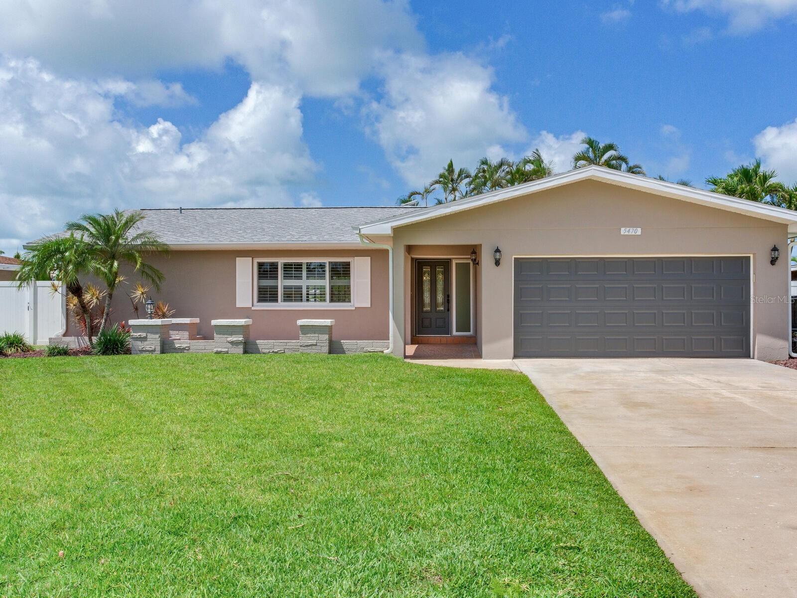 5470 BAYSHORE DR, SEMINOLE, FL, 33772