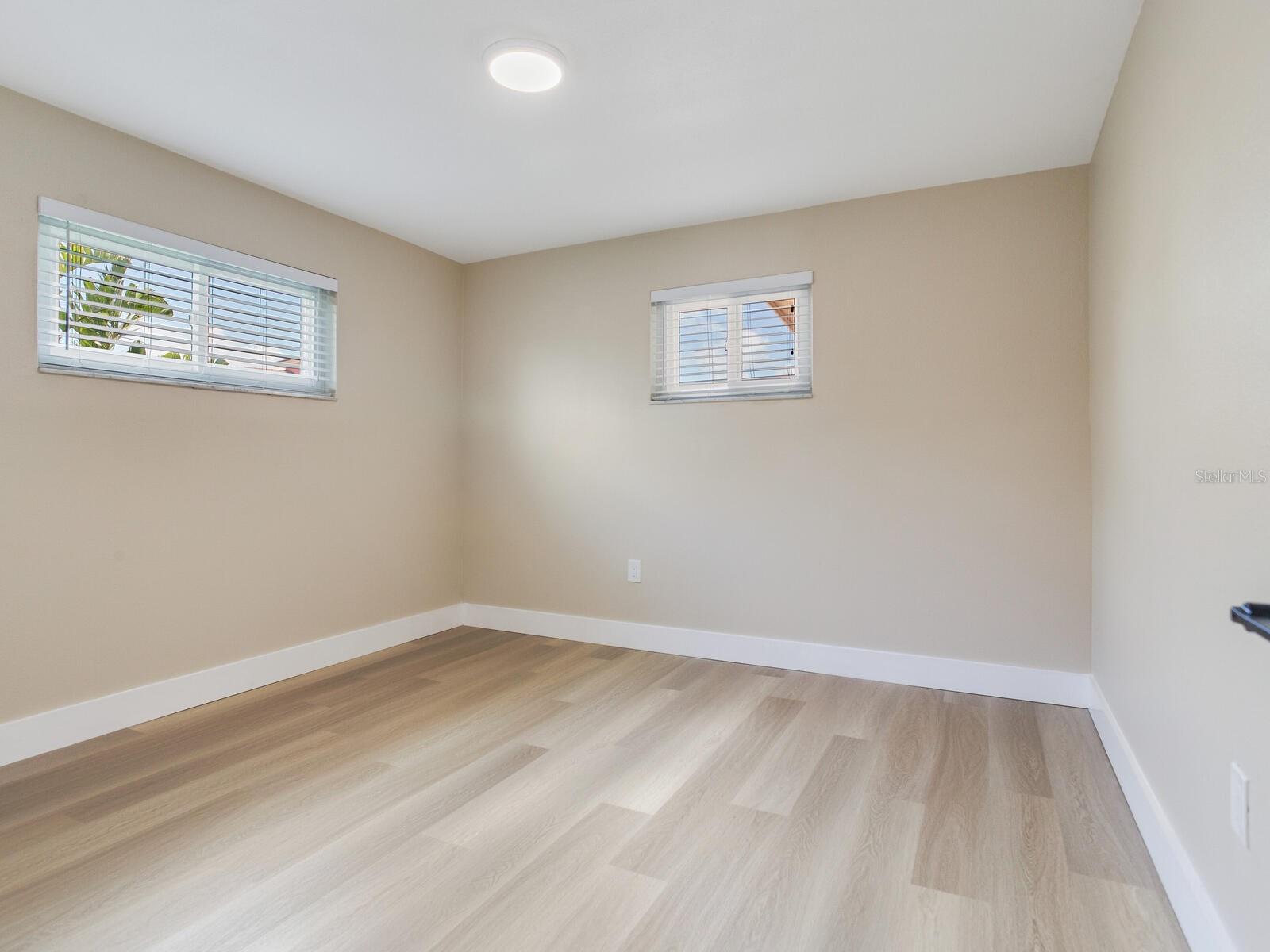 5470 BAYSHORE DR, SEMINOLE, FL, 33772