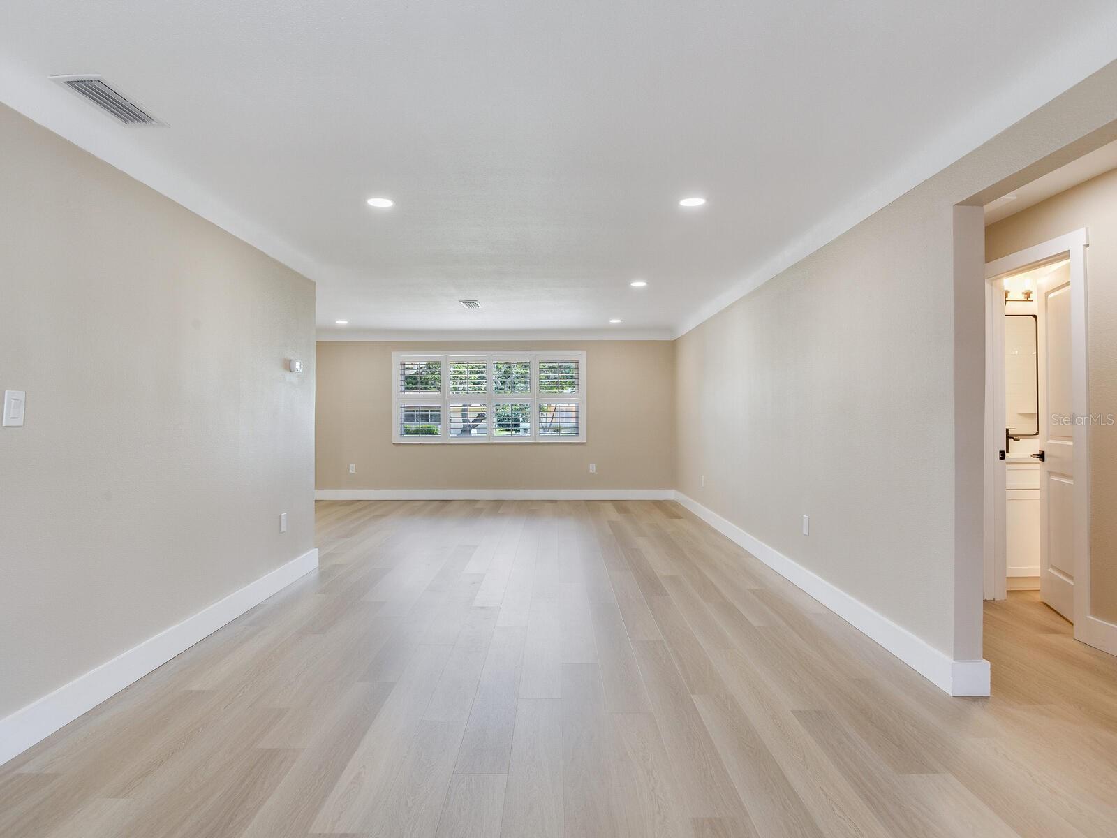 5470 BAYSHORE DR, SEMINOLE, FL, 33772