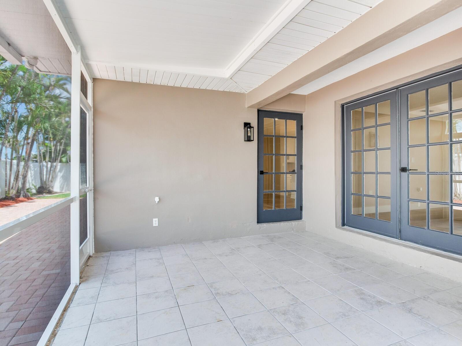 5470 BAYSHORE DR, SEMINOLE, FL, 33772