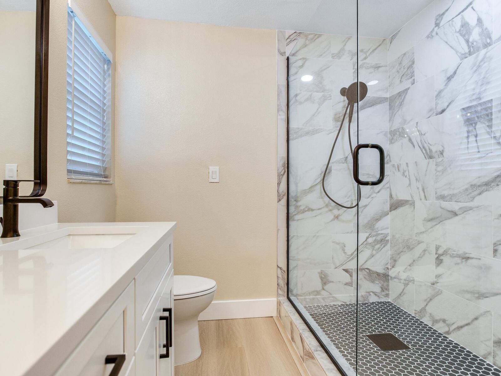 5470 BAYSHORE DR, SEMINOLE, FL, 33772