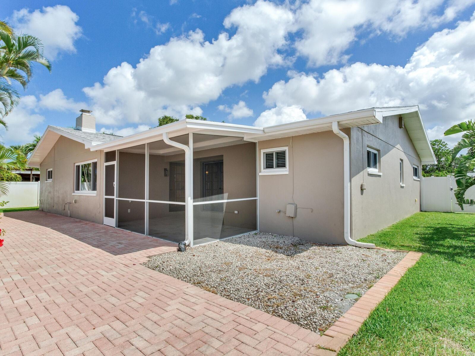 5470 BAYSHORE DR, SEMINOLE, FL, 33772