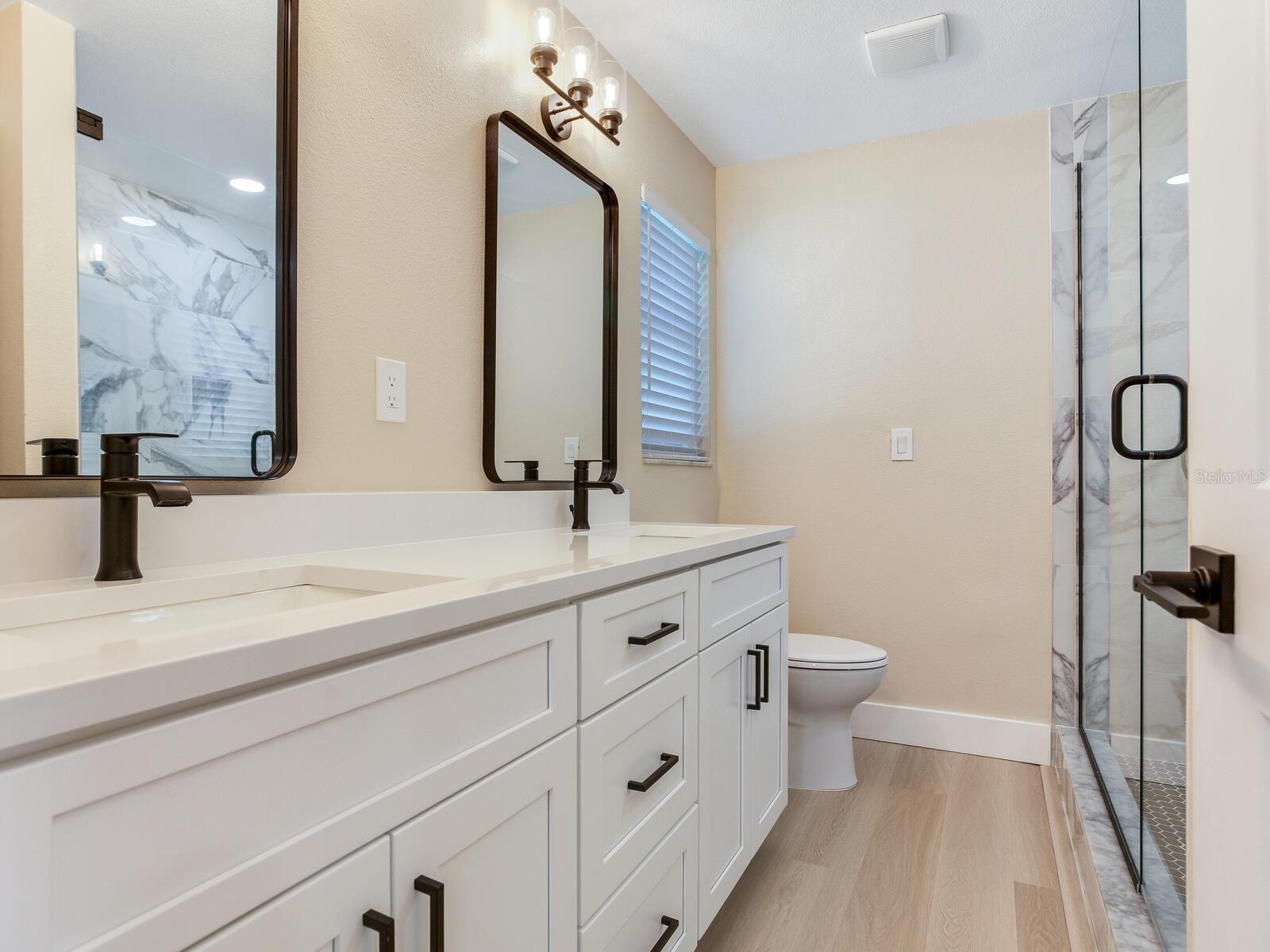 5470 BAYSHORE DR, SEMINOLE, FL, 33772