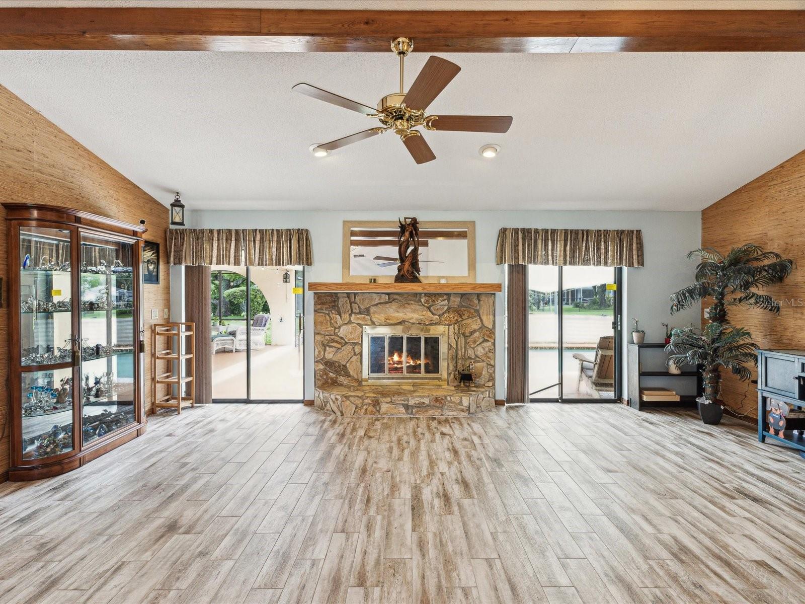 8393 DELAWARE DR, WEEKI WACHEE, FL, 34607