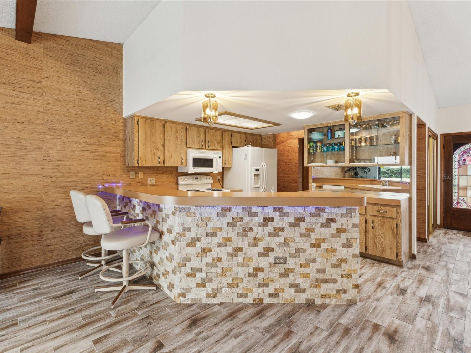 8393 DELAWARE DR, WEEKI WACHEE, FL, 34607