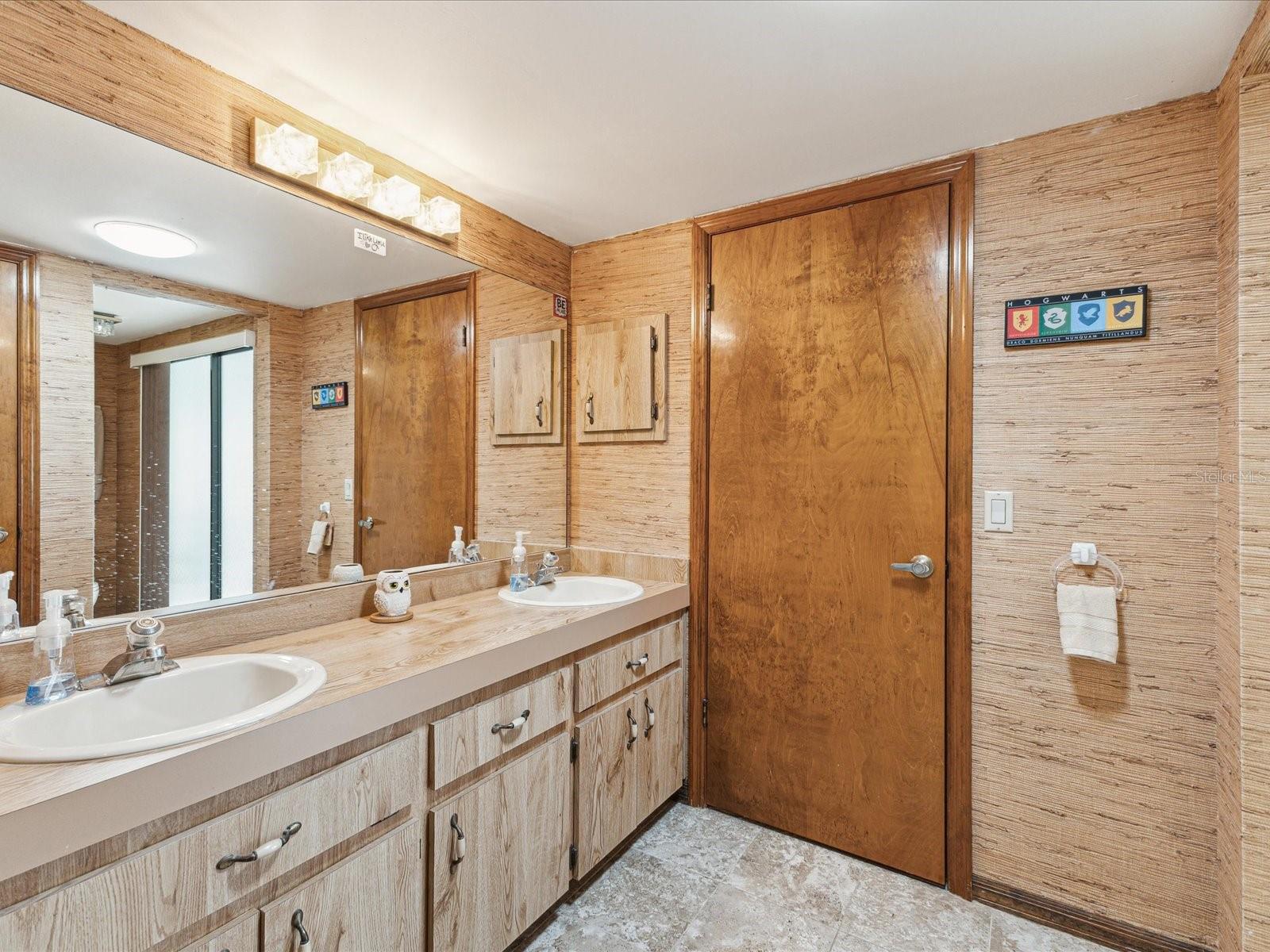 8393 DELAWARE DR, WEEKI WACHEE, FL, 34607