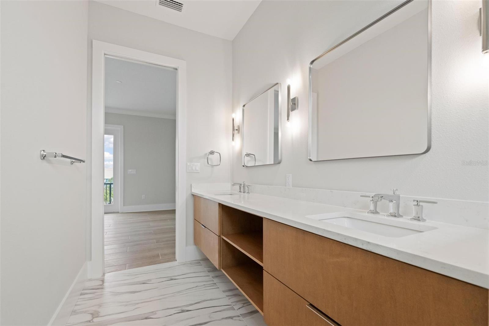 187 145TH AVE E #3, MADEIRA BEACH, FL, 33708