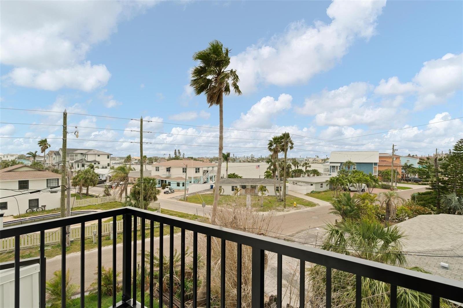 187 145TH AVE E #3, MADEIRA BEACH, FL, 33708