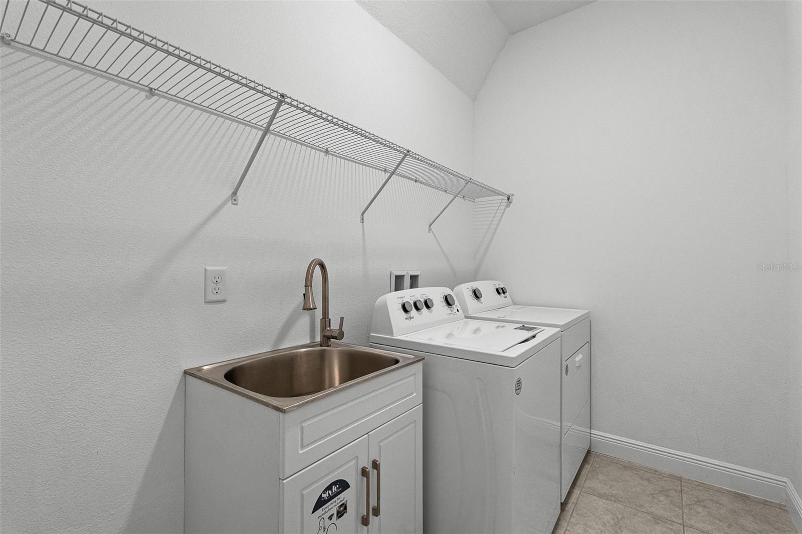 15161 LAKE BESSIE LOOP, WINTER GARDEN, FL, 34787