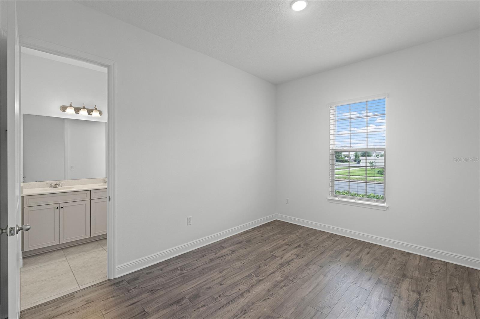 15161 LAKE BESSIE LOOP, WINTER GARDEN, FL, 34787