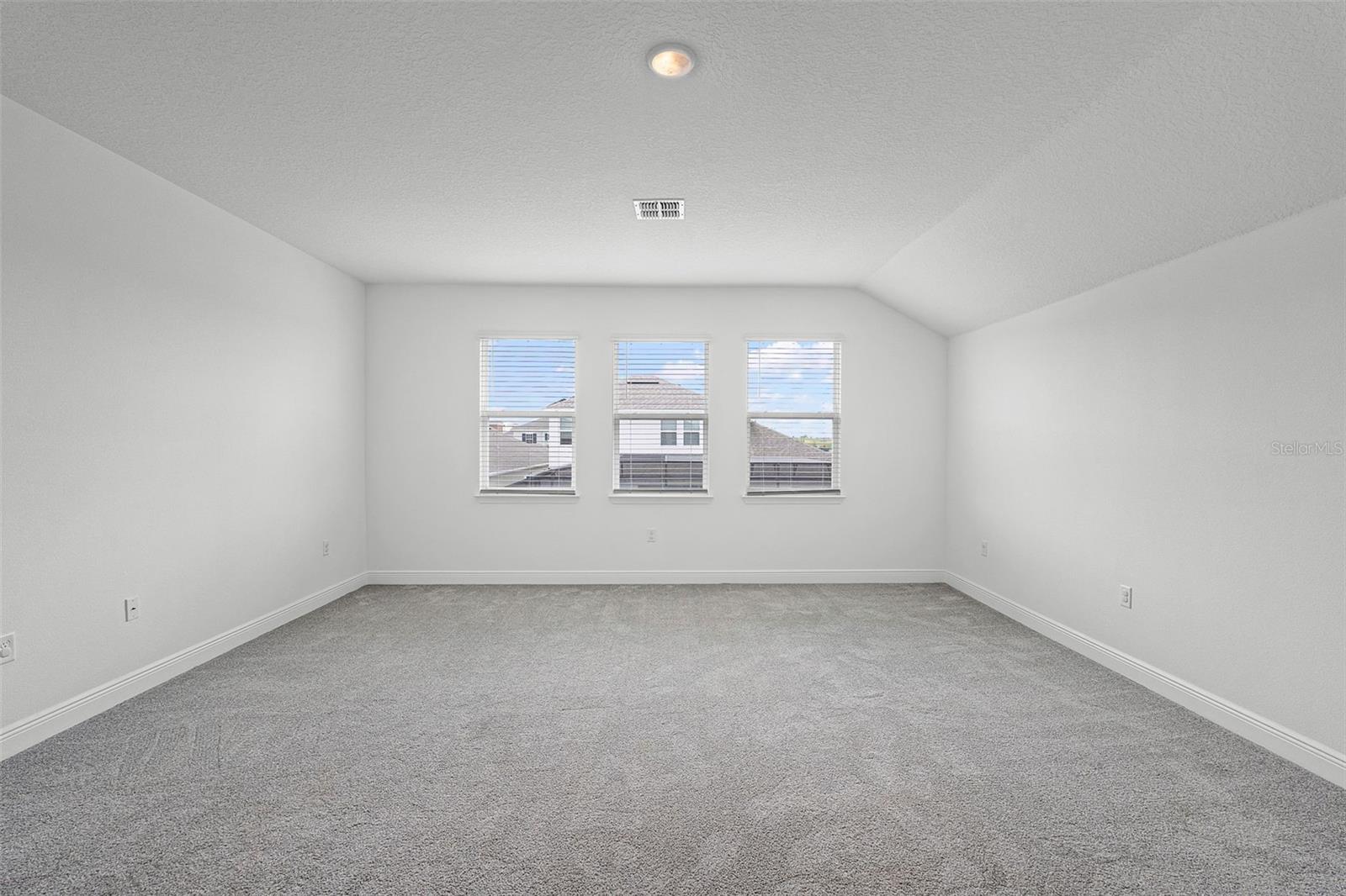 15161 LAKE BESSIE LOOP, WINTER GARDEN, FL, 34787