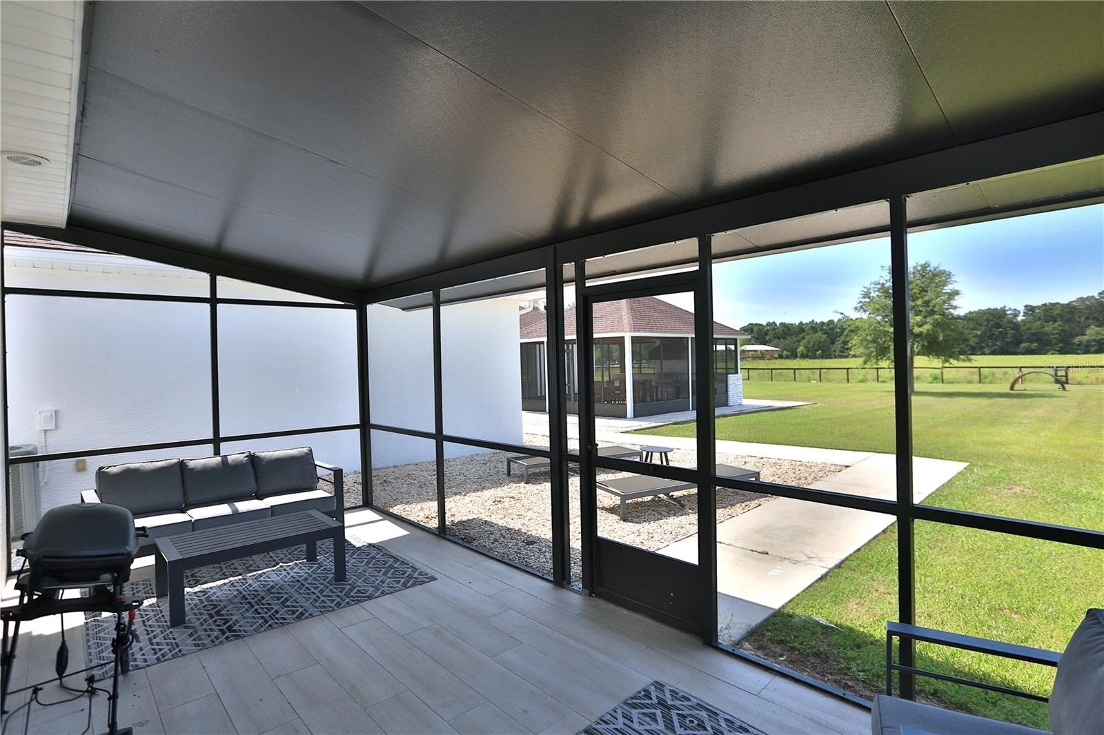 OM701542 Property Photo