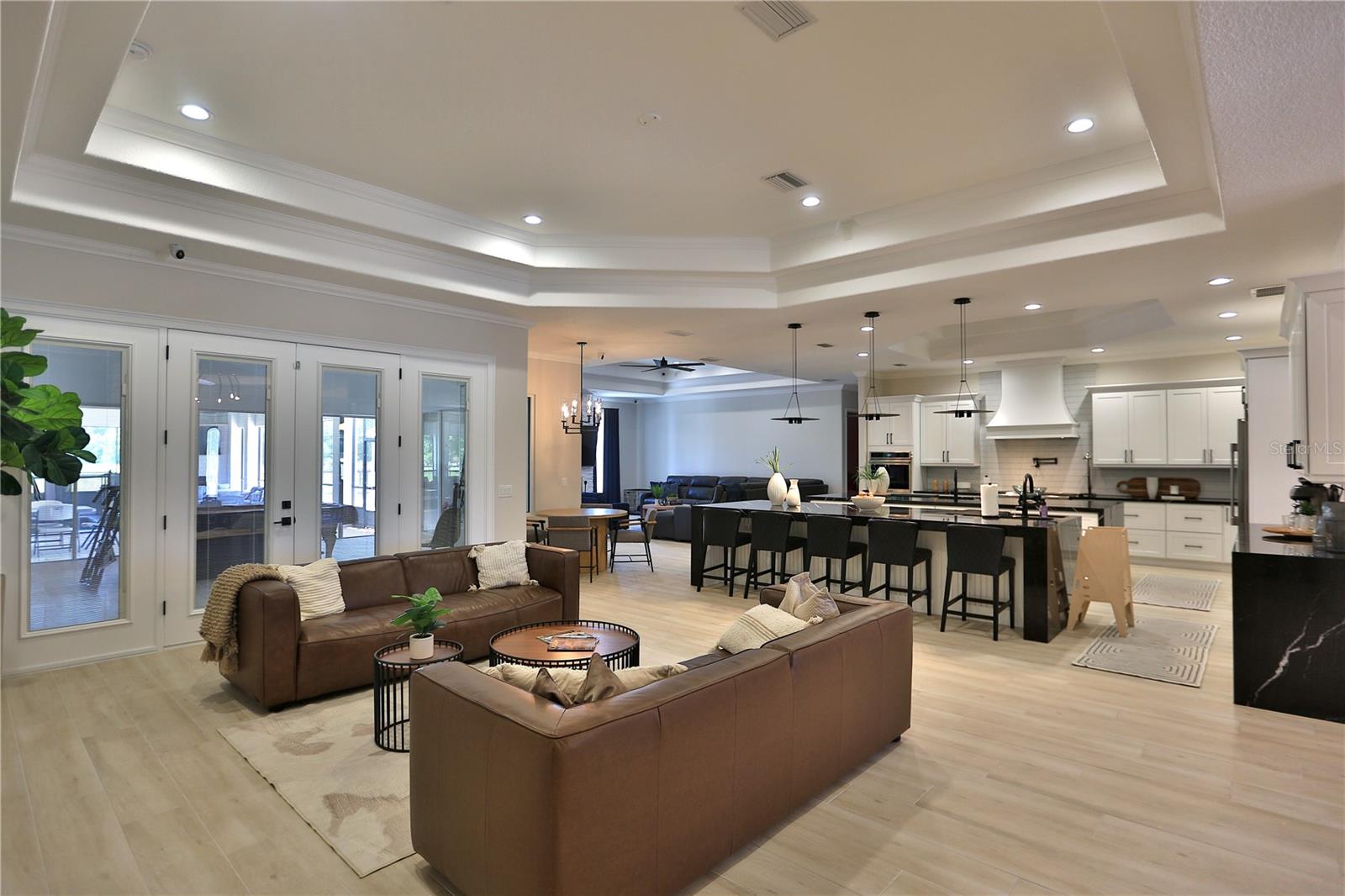 OM701542 Property Photo