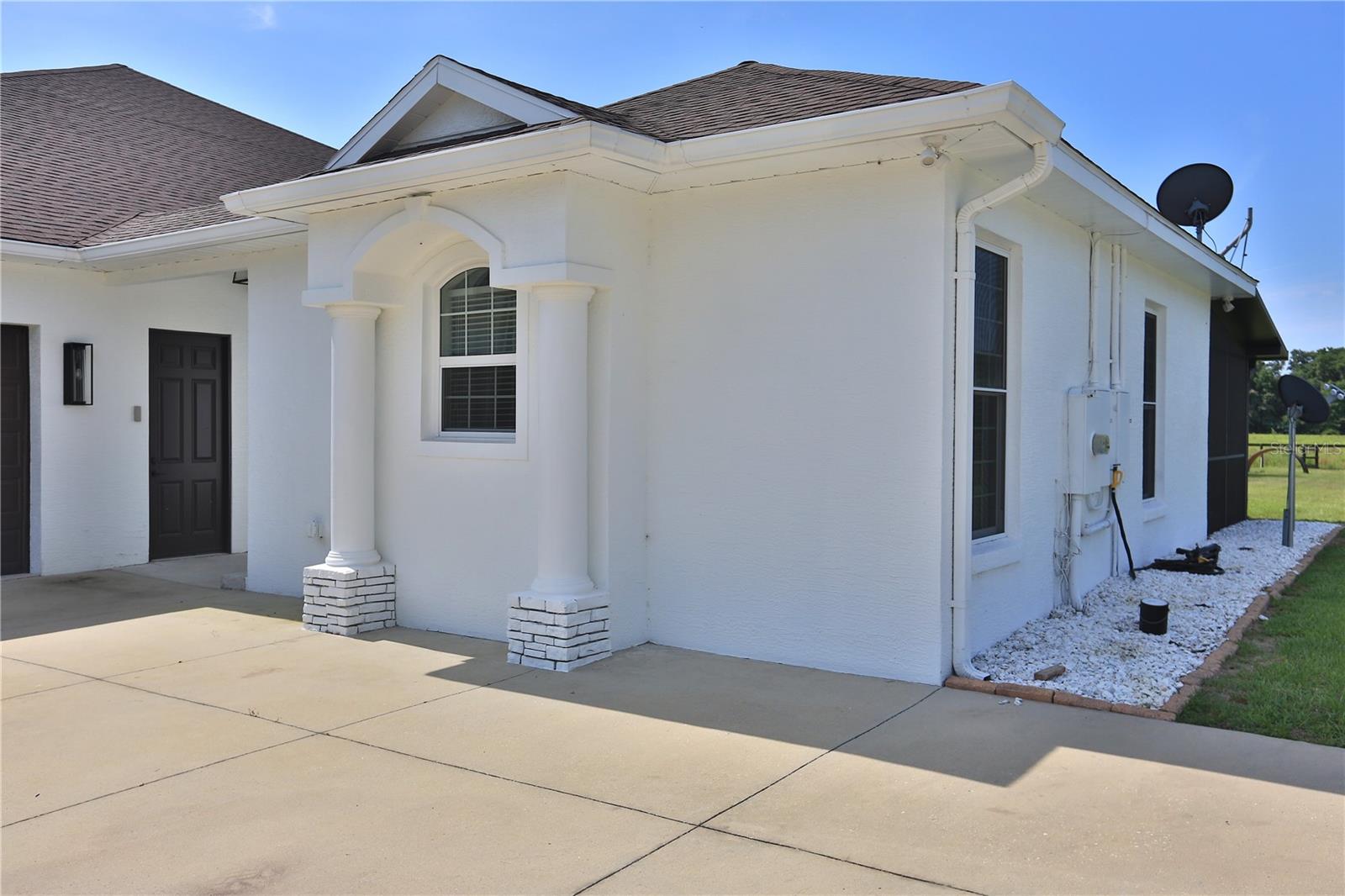 OM701542 Property Photo