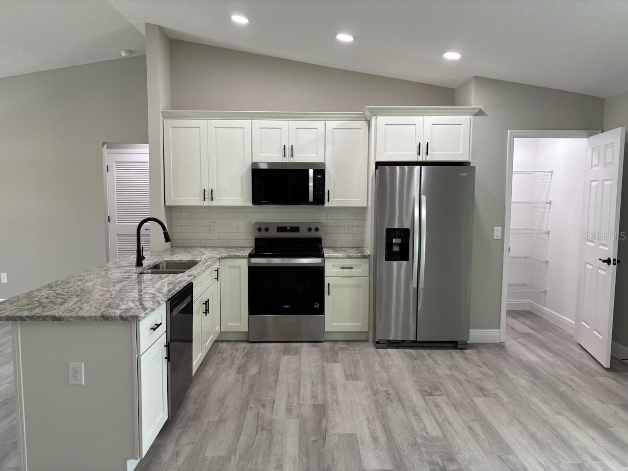 9425 N PINEVIEW WAY, CITRUS SPRINGS, FL, 34434