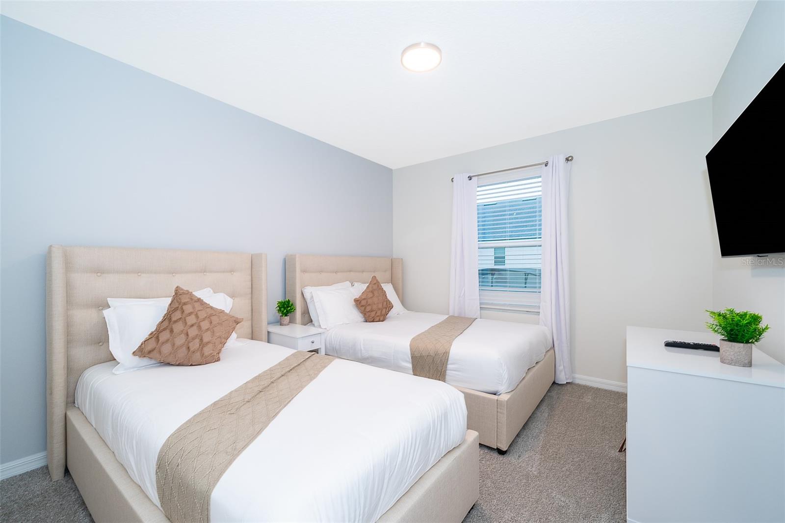 1852 TROPICAL PALMS CIR, KISSIMMEE, FL, 34747