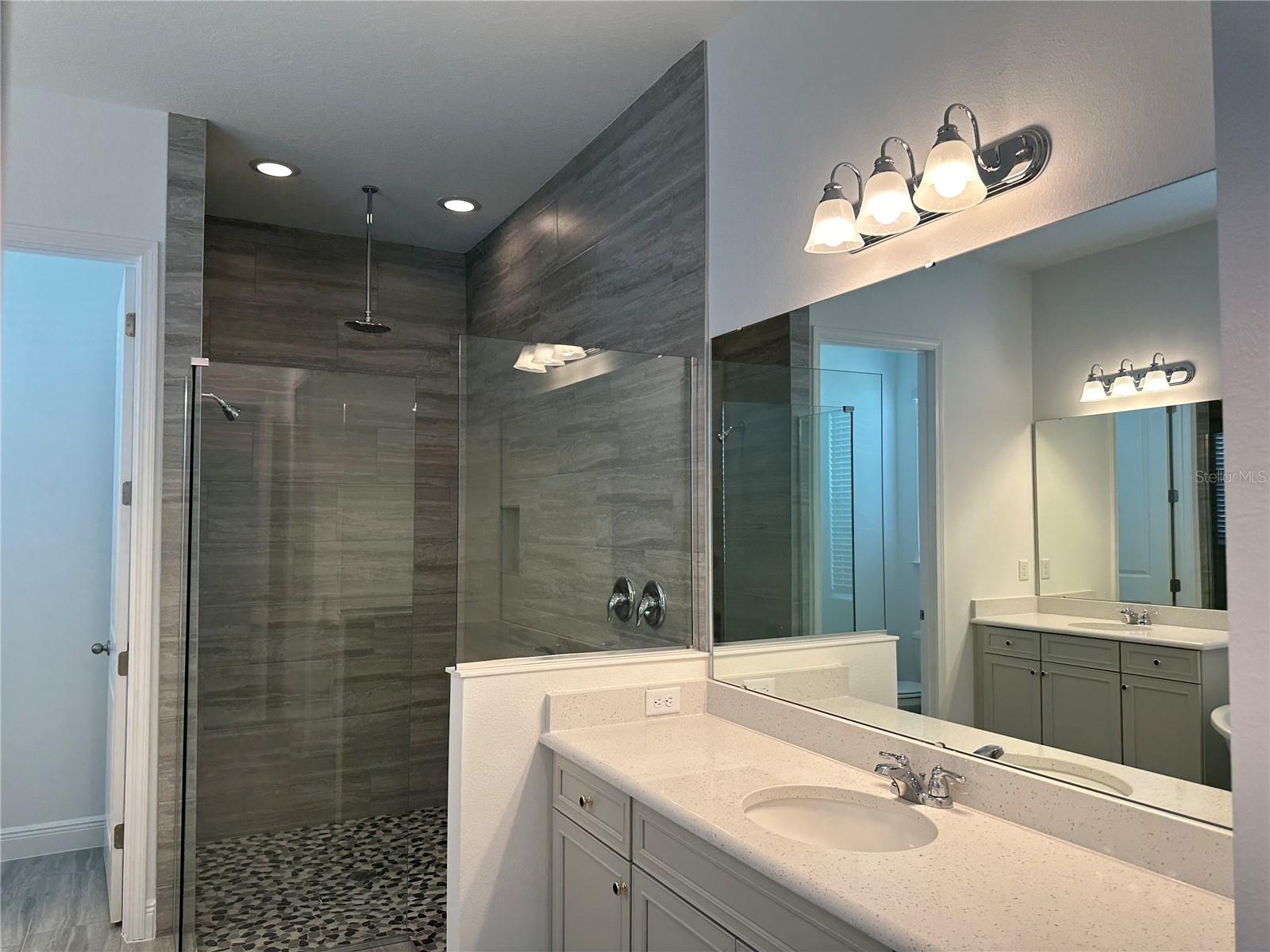 15161 LAKE BESSIE LOOP, WINTER GARDEN, FL, 34787