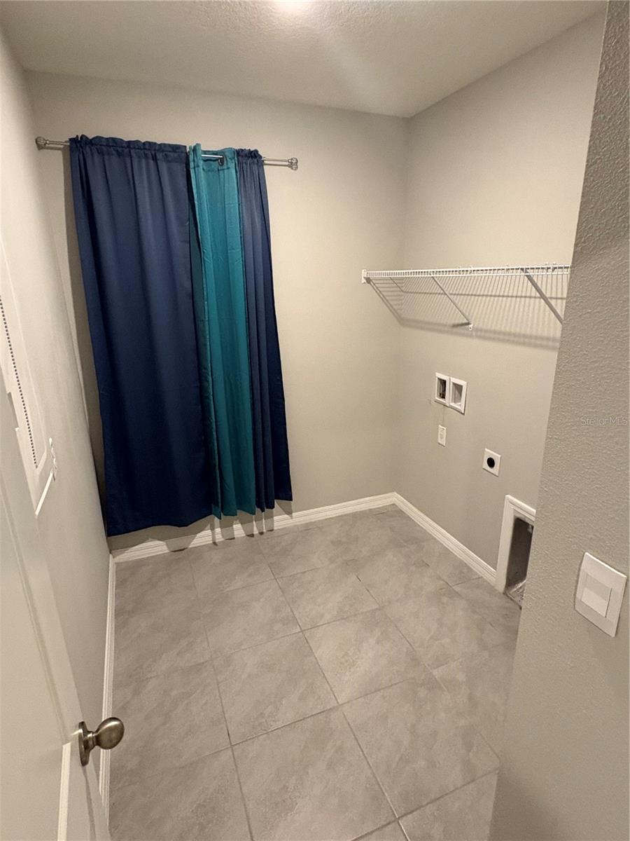 17005 AVON LN, WIMAUMA, FL, 33598