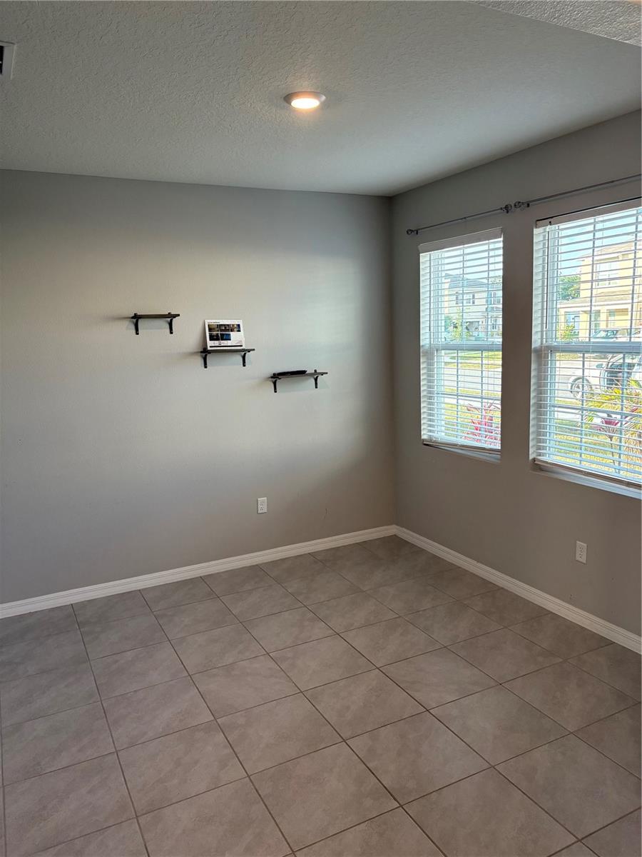 17005 AVON LN, WIMAUMA, FL, 33598