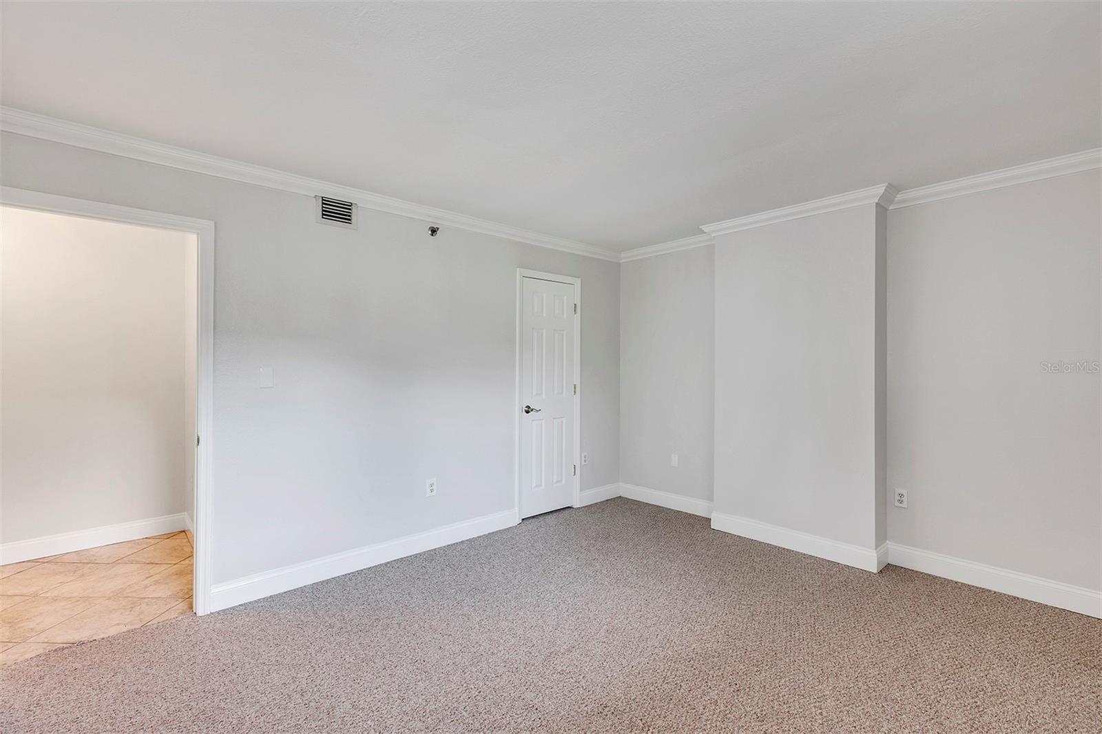 530 E CENTRAL BLVD #102, ORLANDO, FL, 32801