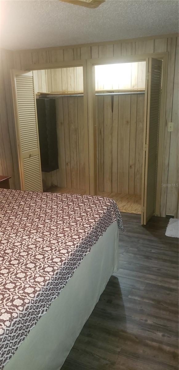 24246 FOX RD, ASTOR, FL, 32102