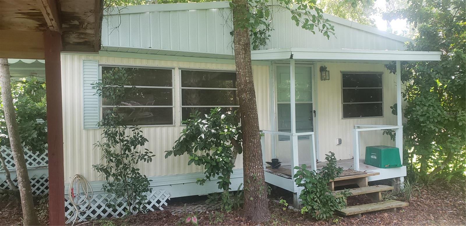 24246 FOX RD, ASTOR, FL, 32102