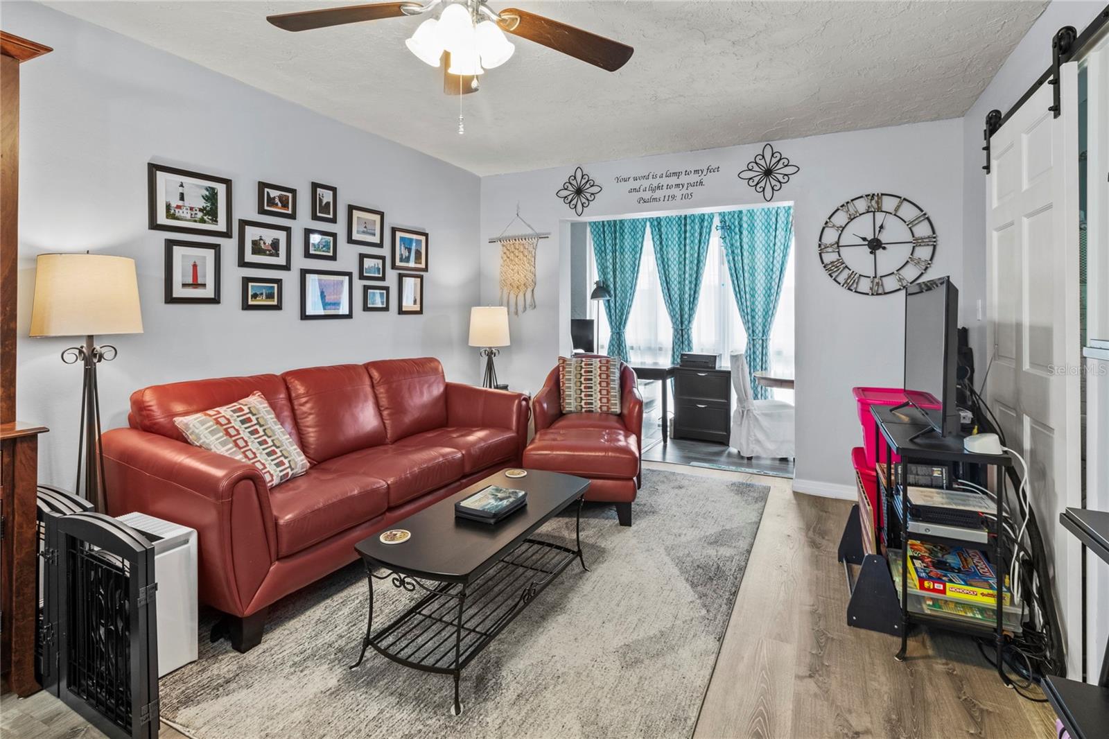 A4652603 Property Photo