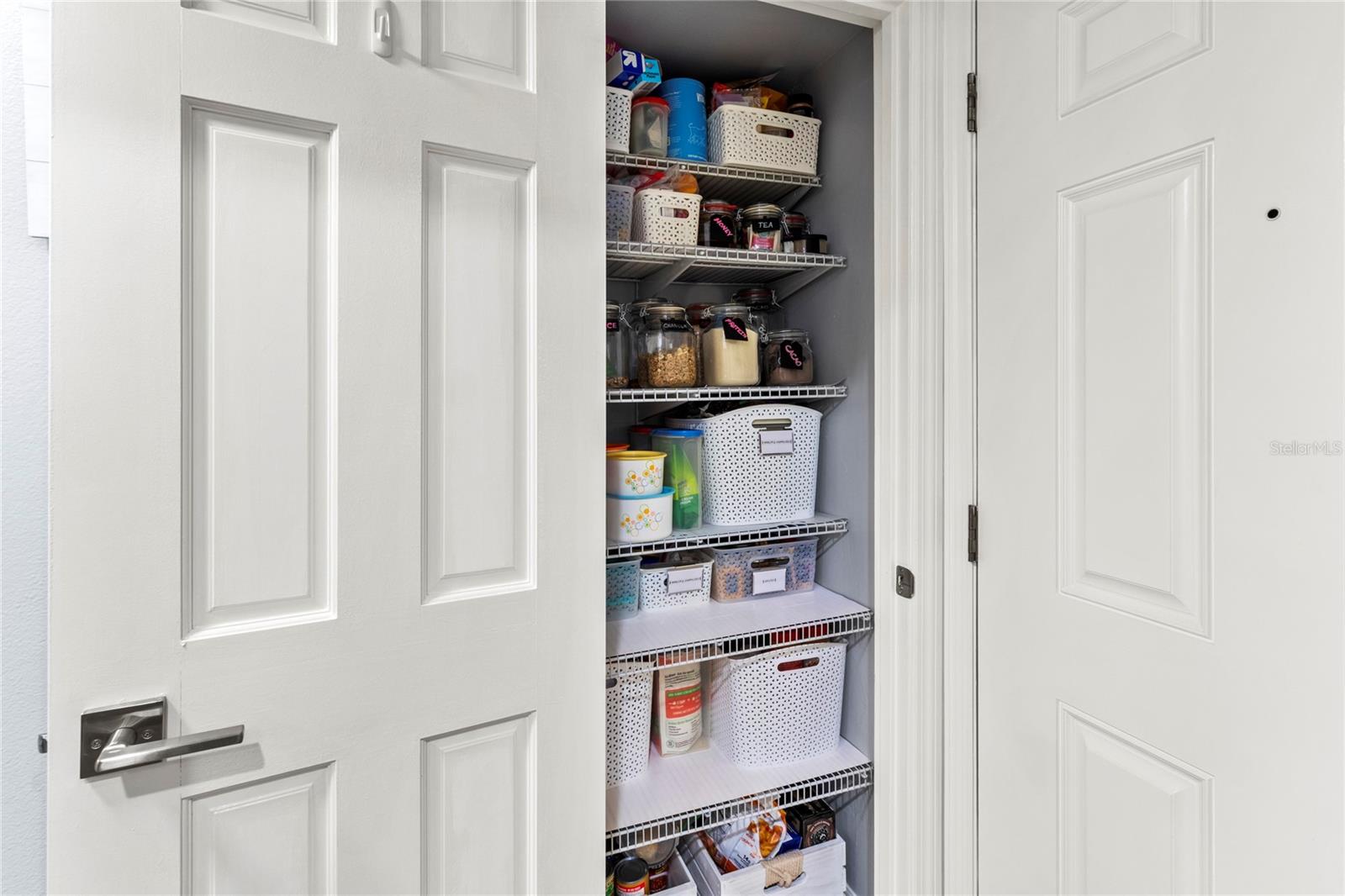 A4652603 Property Photo