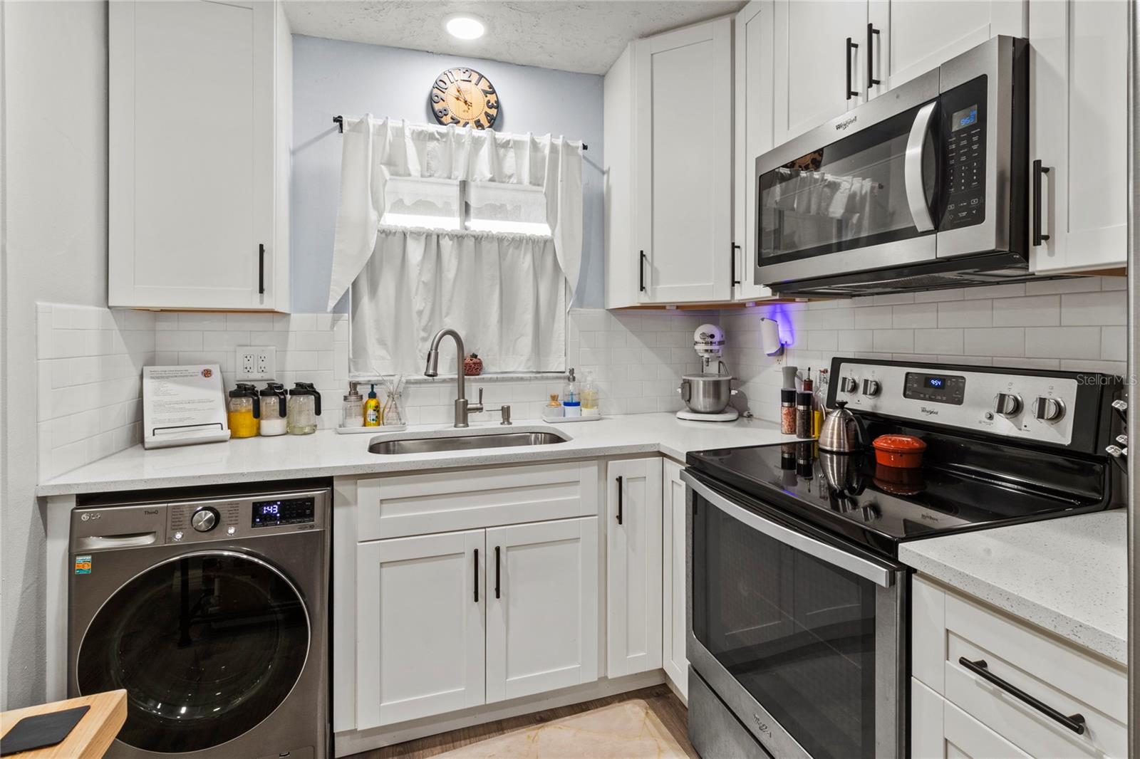 A4652603 Property Photo