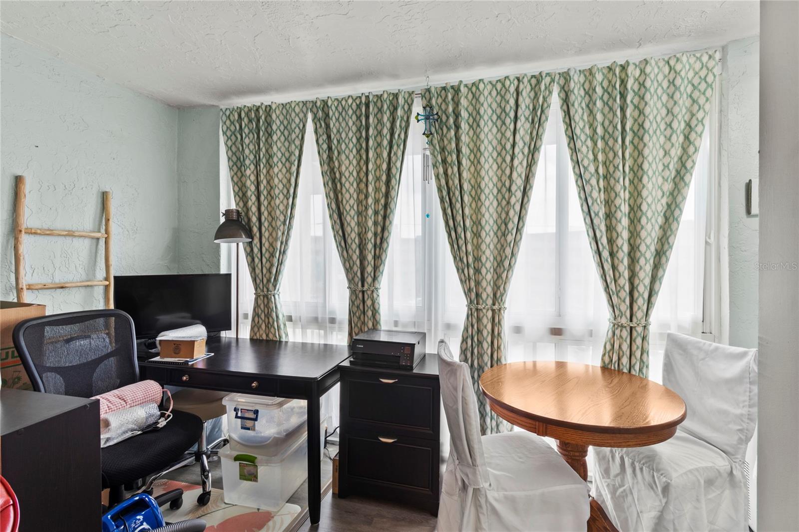 A4652603 Property Photo