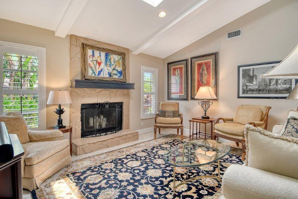 A4652607 Property Photo