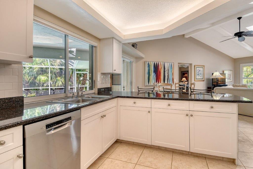 A4652607 Property Photo