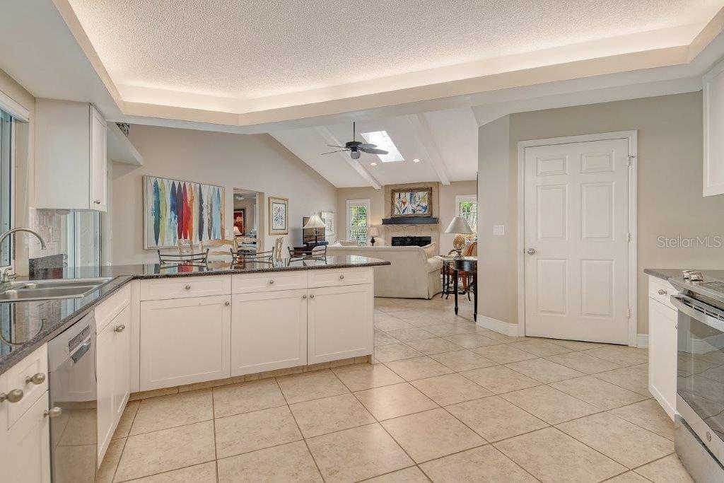 A4652607 Property Photo