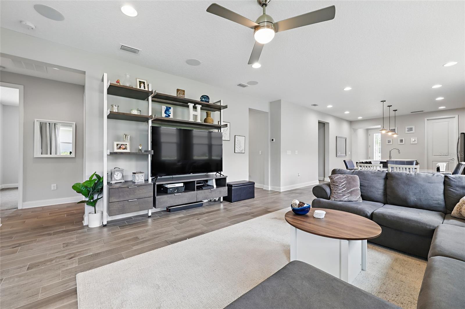 1124 PERSIMMON DR, MIDDLEBURG, FL, 32068