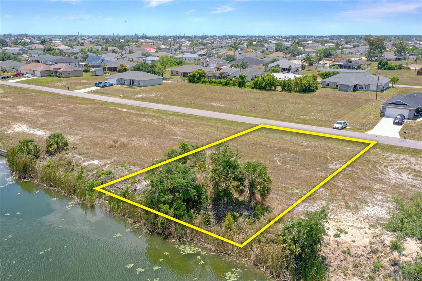 3023 NE 5TH PL, CAPE CORAL, FL, 33909