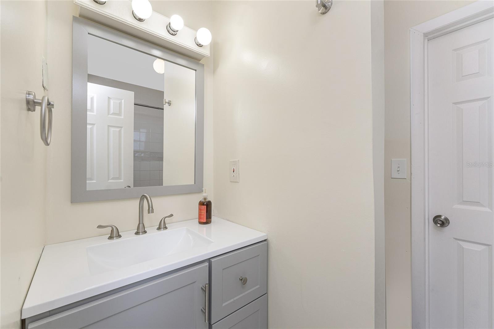 5041 N BEACH RD #2A and 2B, ENGLEWOOD, FL, 34223