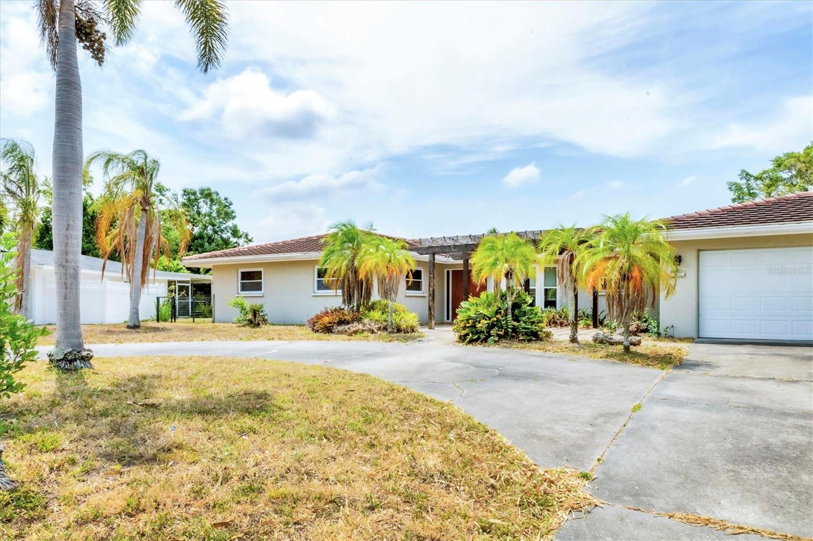 A4652613 Property Photo