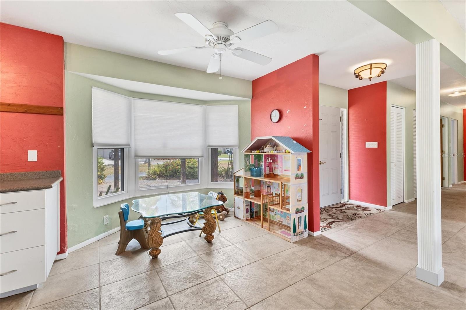 A4652613 Property Photo