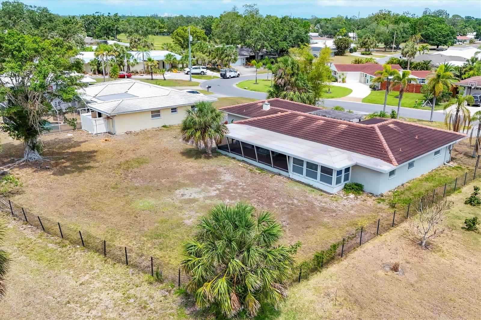 A4652613 Property Photo