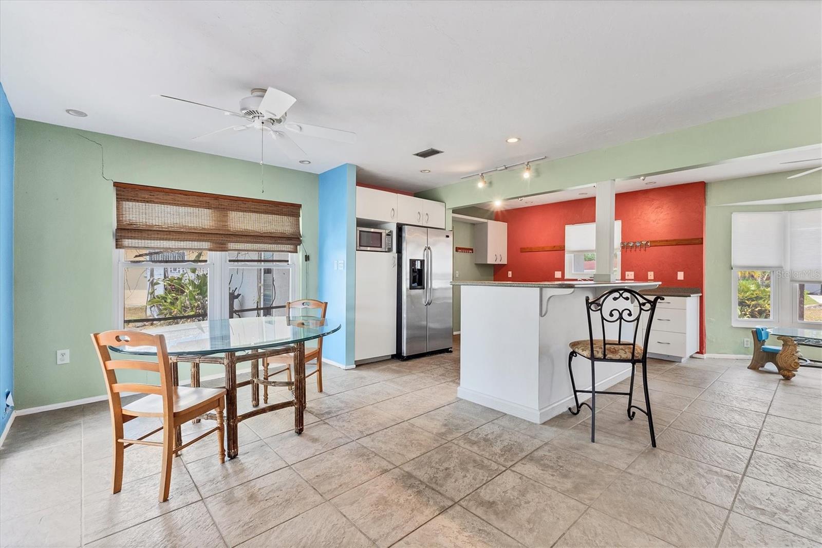 A4652613 Property Photo