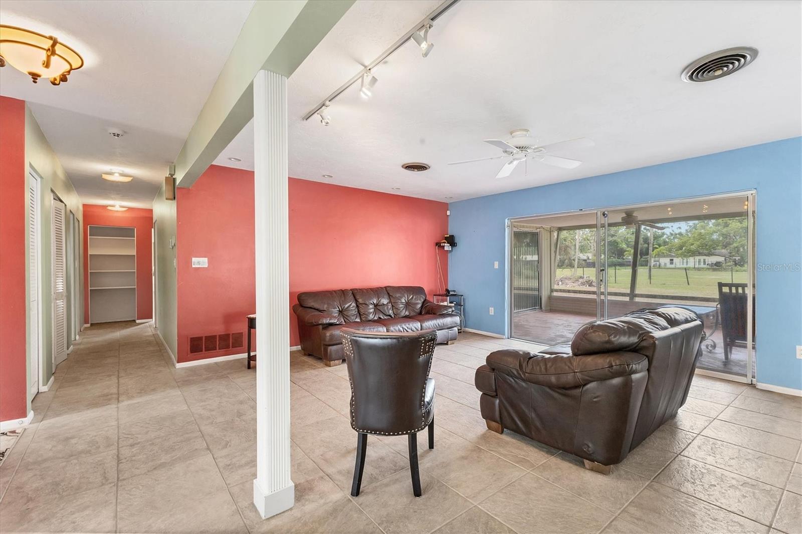 A4652613 Property Photo