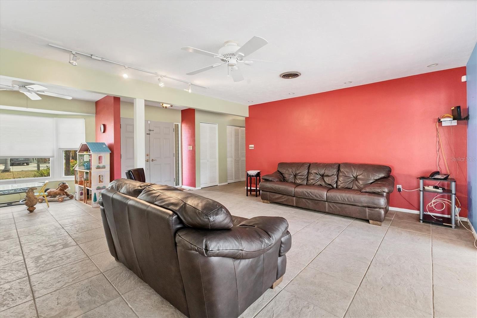 A4652613 Property Photo