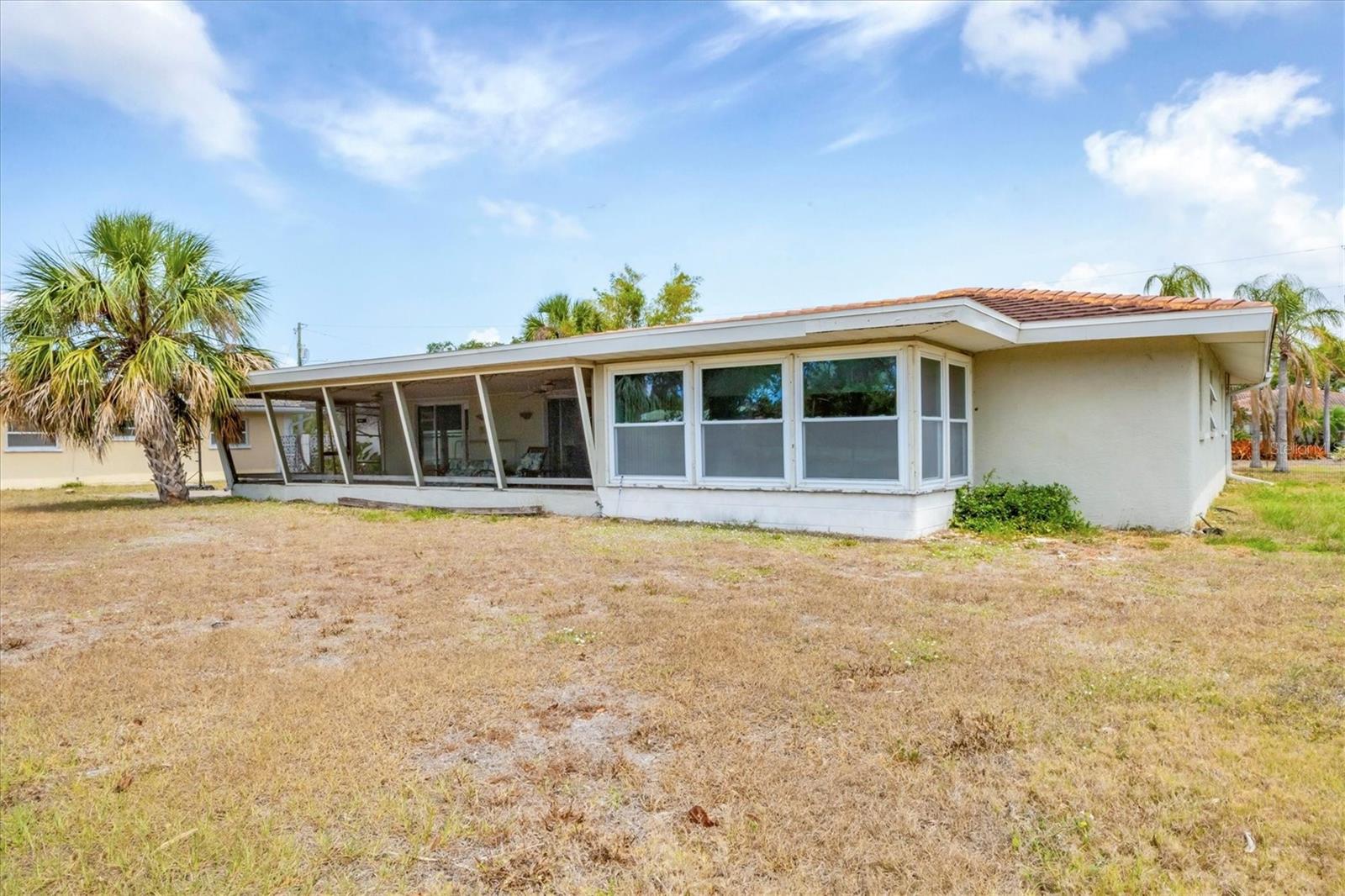 A4652613 Property Photo
